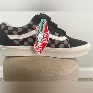 New! Vans Comfycrush Old Skool Men Size 8
